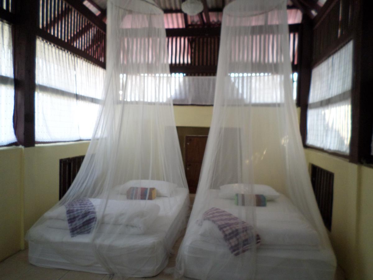 Baanwealaa Guesthouse (Adults Only) Чиангмай Екстериор снимка
