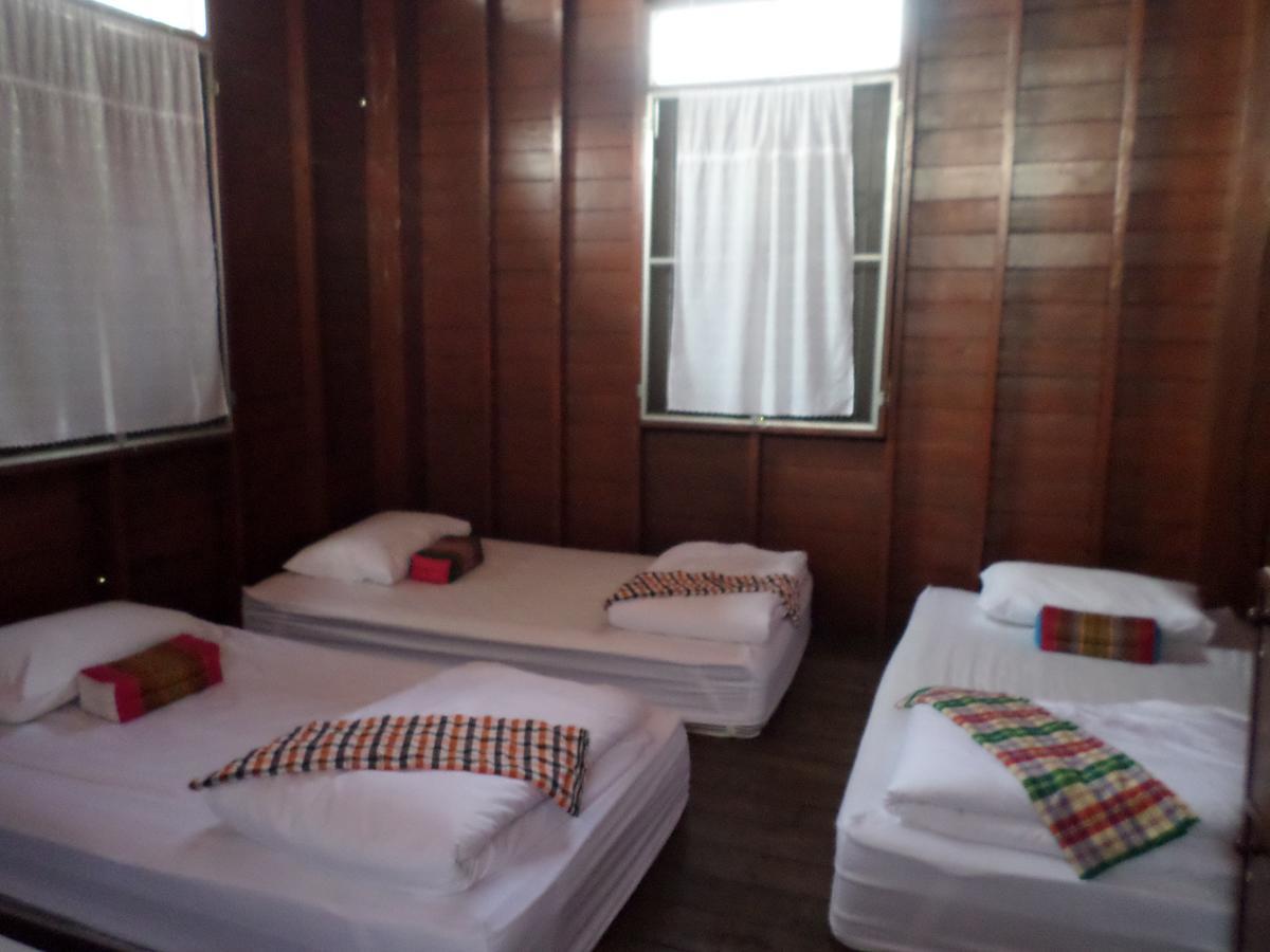 Baanwealaa Guesthouse (Adults Only) Чиангмай Екстериор снимка